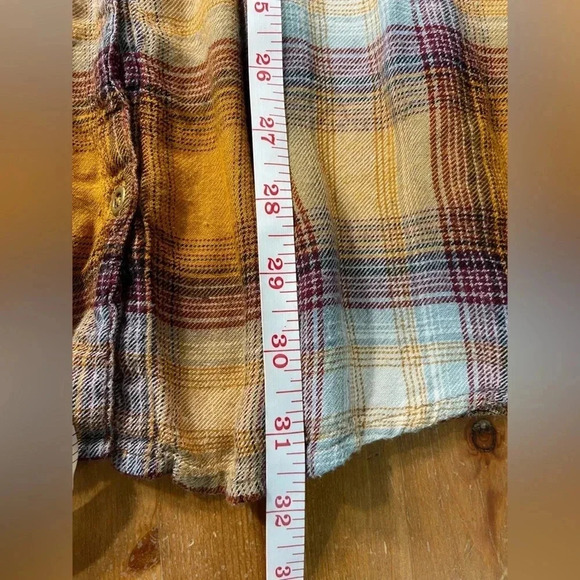 Maurices Womens Medium Plaid Checkered  shirt. - Picture 5 of 8